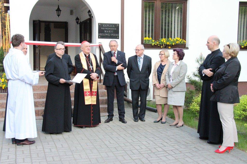 Kardynał Nycz poświęcił pomieszczenia Fundacji